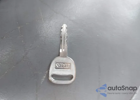 2005 Chevrolet Tahoe Lt from USA, damaged, VIN 1GNEC13T35R119910